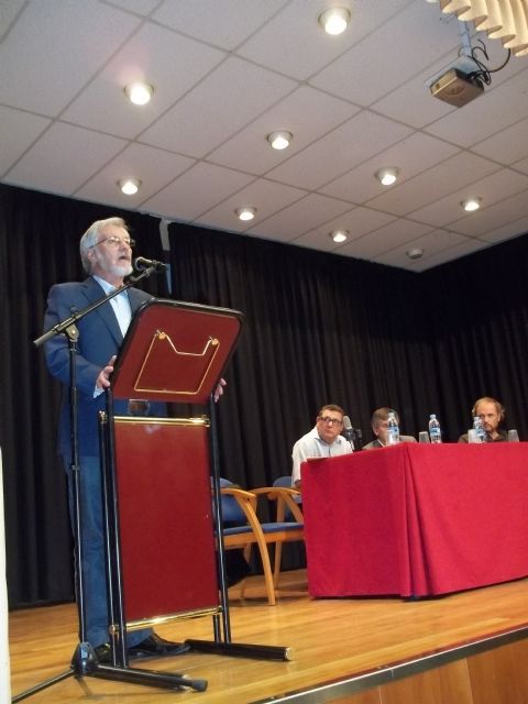 El teólogo de Alguazas Fernando Bermúdez aborda la enfermedad, el sufrimiento y la muerte desde la entereza de una visión ética y espiritual - 1, Foto 1