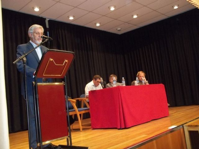 El teólogo de Alguazas Fernando Bermúdez aborda la enfermedad, el sufrimiento y la muerte desde la entereza de una visión ética y espiritual - 2, Foto 2