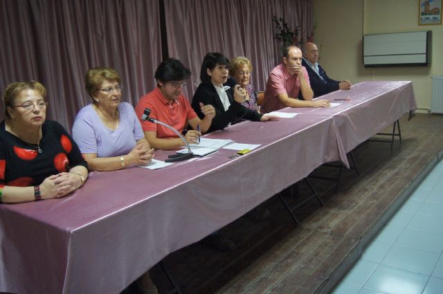 La Asamblea General de Socios del Centro de Personas Mayores Plaza de la Balsa Vieja establece el plan de trabajo para el curso 2012/2013 - 2, Foto 2