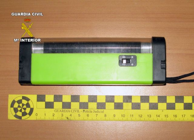 La Guardia Civil sorprende a dos personas cometiendo el timo del negativo - 2, Foto 2