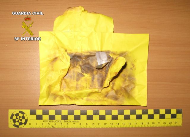 La Guardia Civil sorprende a dos personas cometiendo el timo del negativo - 4, Foto 4