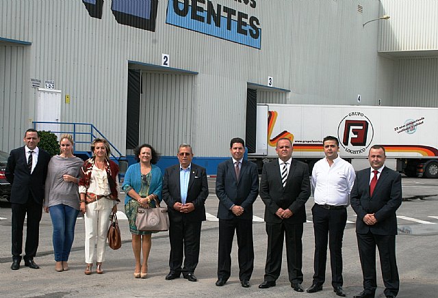 Sevilla destaca la competitividad y calidad de los servicios de transporte que ofrece el Grupo Fuentes - 1, Foto 1