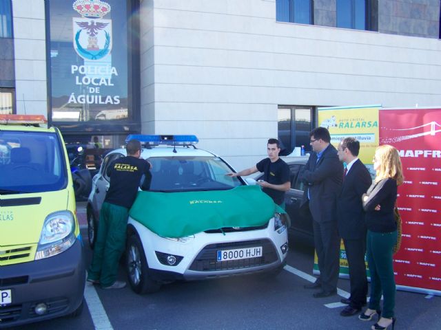 Los vehículos de Protección Civil y Policía Local de Águilas se someten a un tratamiento que mejorará sus condiciones de seguridad - 2, Foto 2