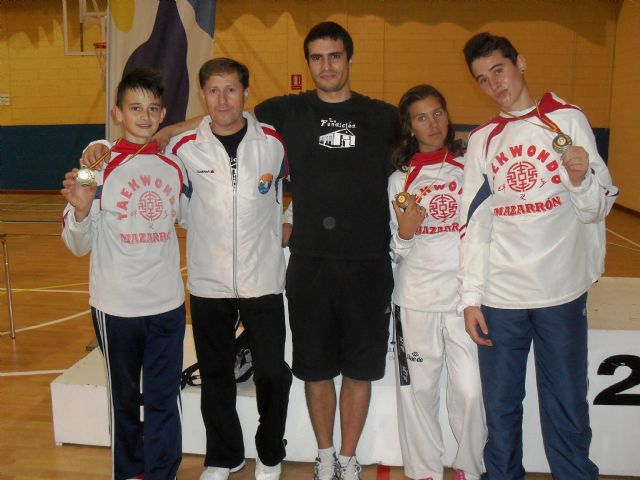 Tres nuevos oros para el Club Taekwondo Mazarrn, Foto 1