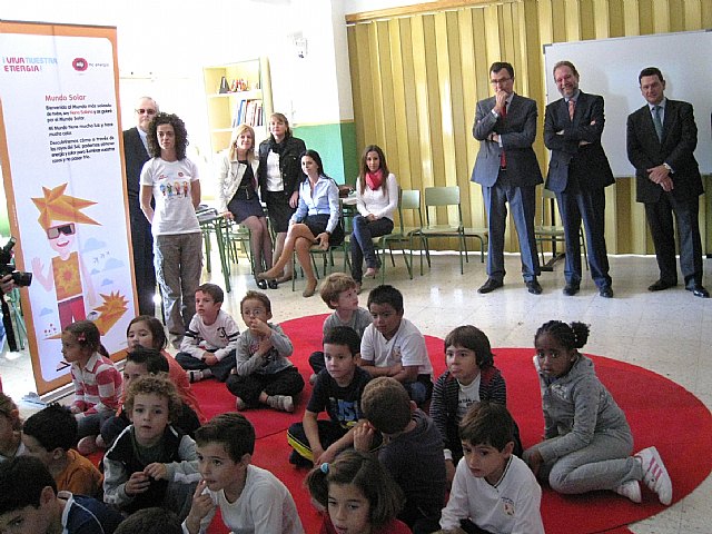 La Comunidad apoya un programa educativo pionero sobre energía y sostenibilidad que formará a 13.000 escolares en la Región - 1, Foto 1