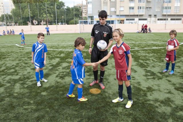 La lluvia fue protagonista en la primera jornada la Liga Local del Fútbol Base - 2, Foto 2