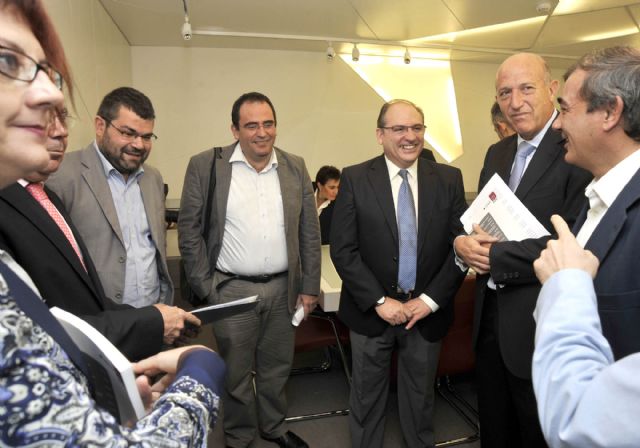 La revista de microfinanzas dedica su segundo número a la banca social de México - 2, Foto 2