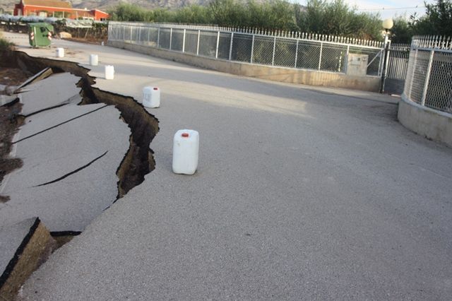 Casi un mes de las lluvias y el Camino de los Carboneros sigue destrozado, sin señalizar, Foto 2