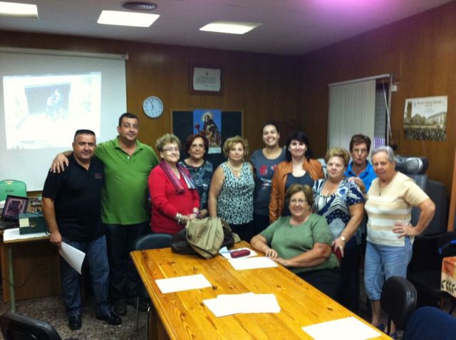 Voluntarios de Protección Civil ofrecen consejos a la Asociación de Amas de Casa de Totana - 2, Foto 2