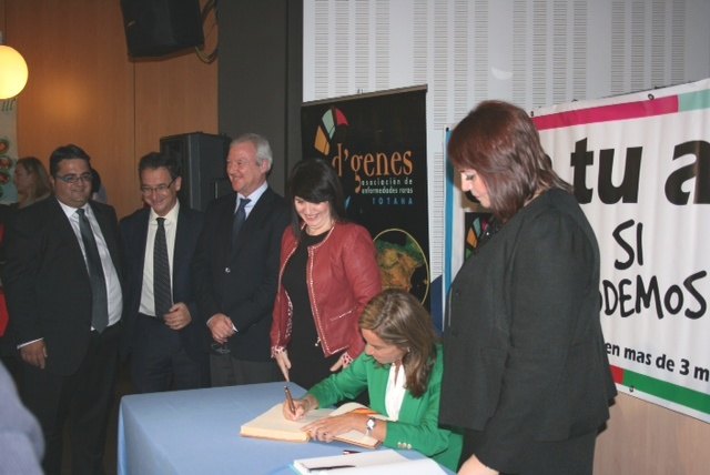 Ana Mato anuncia la declaración de 2013 como Año Español de las Enfermedades Raras, Foto 2