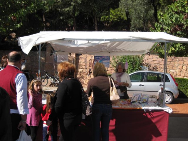 xito de pblico en el Mercadillo Artesano de La Santa celebrado el ltimo fin de semana de octubre - 10