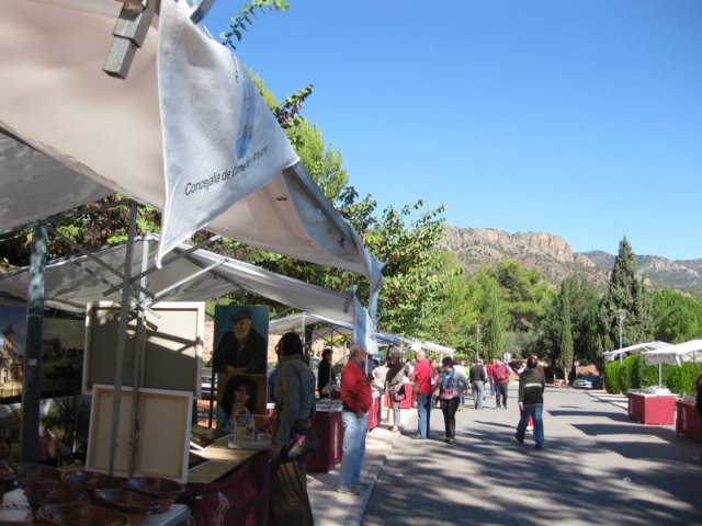 xito de pblico en el Mercadillo Artesano de La Santa celebrado el ltimo fin de semana de octubre - 5