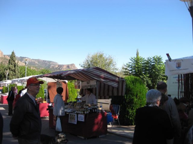 xito de pblico en el Mercadillo Artesano de La Santa celebrado el ltimo fin de semana de octubre - 6