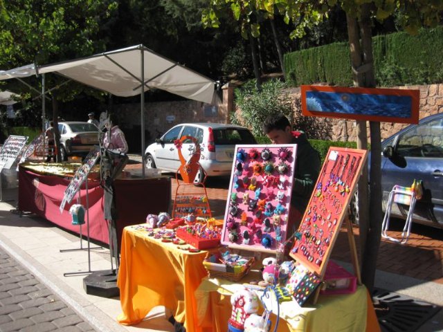 xito de pblico en el Mercadillo Artesano de La Santa celebrado el ltimo fin de semana de octubre - 14