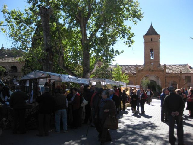 xito de pblico en el Mercadillo Artesano de La Santa celebrado el ltimo fin de semana de octubre - 19