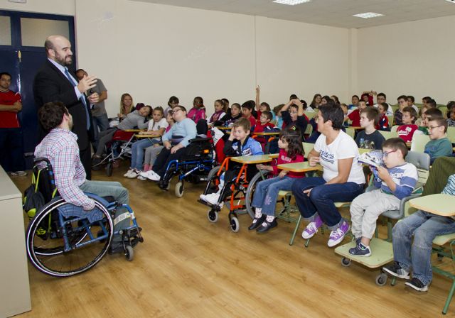 Más de 200 estudiantes participan en el proyecto Experiencias Paralímpicas - 1, Foto 1