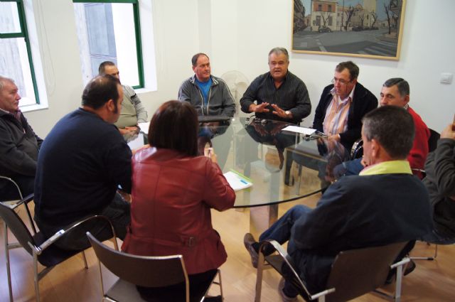 El ayuntamiento reivindicará ante la CHS más cobertura legal a los pozos de regadío para aquellas SAT que están fuera del perímetro de riego del Ttrasvase, Foto 1