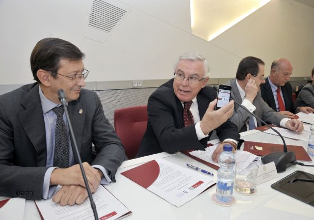 Los colegios de abogados españoles utilizarán la aplicación de firma electrónica de la Universidad de Murcia - 2, Foto 2