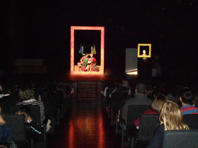 Una obra de teatro enseña seguridad vial a más de 900 escolares - 2, Foto 2