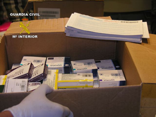 Imputados 23 médicos y detenidos 3 farmacéuticos por cargar medicamentos a tarjetas de pensionistas sin su conocimiento - 1, Foto 1