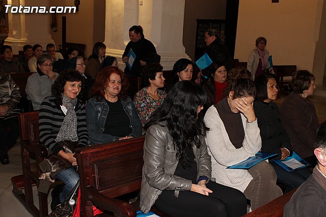 El Obispo de la Dicesis de Cartagena, Mons. Lorca Planes, imparte una conferencia en Totana para profundizar en el Año de la Fe - 10