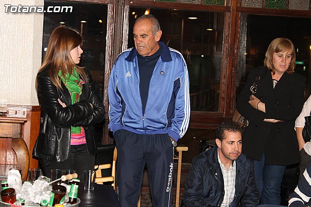 El Casino de Totana acogi la presentacin de la 8ª Concentracin de Vehculos Clsicos de Totana - 6