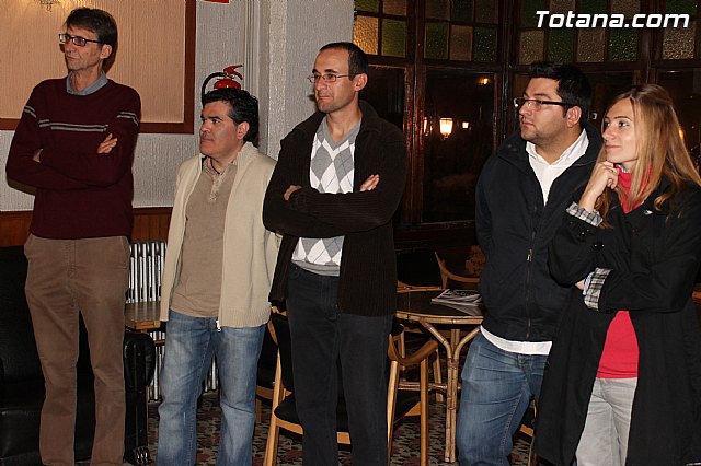 El Casino de Totana acogi la presentacin de la 8ª Concentracin de Vehculos Clsicos de Totana - 13