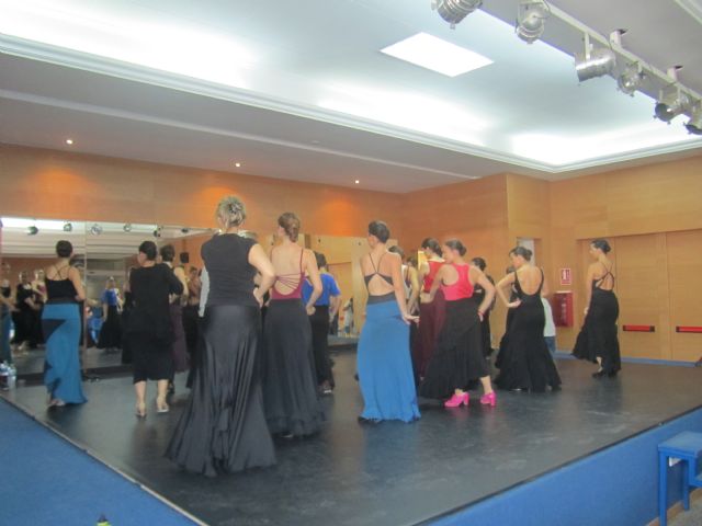 Empieza la escuela de arte flamenco - 1, Foto 1