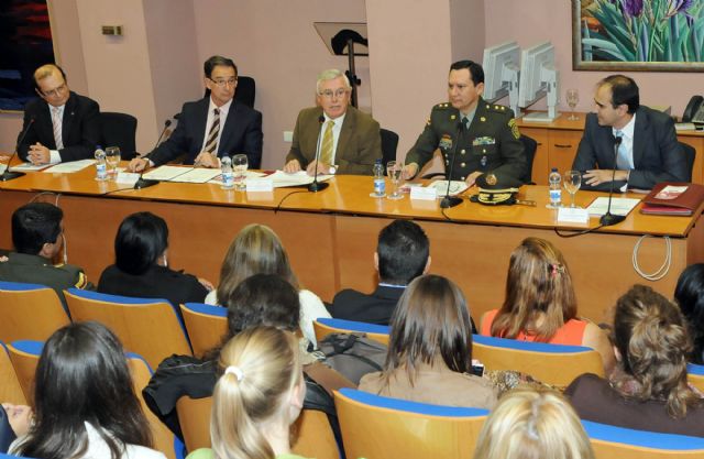Congreso Internacional en Ciencias Criminológicas y Victimológicas en la Universidad de Murcia - 1, Foto 1
