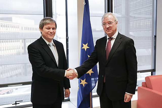 Valcárcel propone al comisario de Agricultura que las frutas y hortalizas sean tratadas en Europa como los lácteos - 1, Foto 1