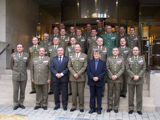 El alcalde de Águilas mantiene un encuentro con el Mando de Adiestramiento y Doctrina del Ejército de Tierra - 1, Foto 1