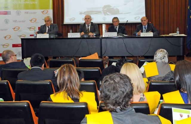 Alumnos de varios países participaron en el máster de oncología radioterápica de la Universidad de Murcia - 4, Foto 4