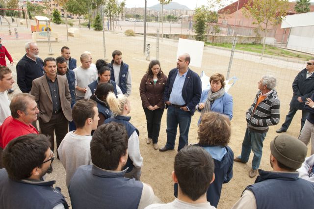 Jóvenes desempleados rehabilitan el antiguo Apeadero de Barrio Peral - 4, Foto 4