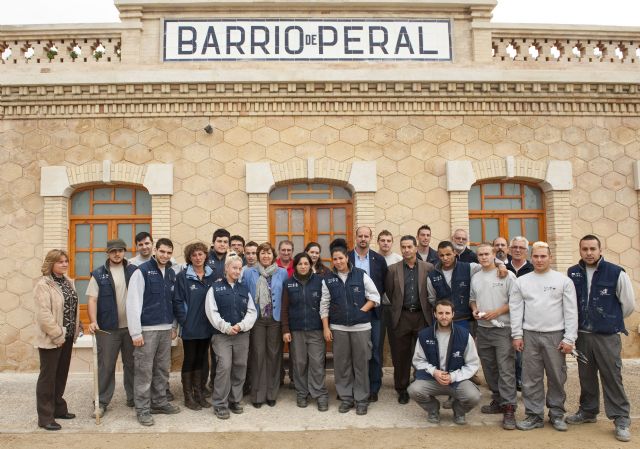 Jóvenes desempleados rehabilitan el antiguo Apeadero de Barrio Peral - 5, Foto 5