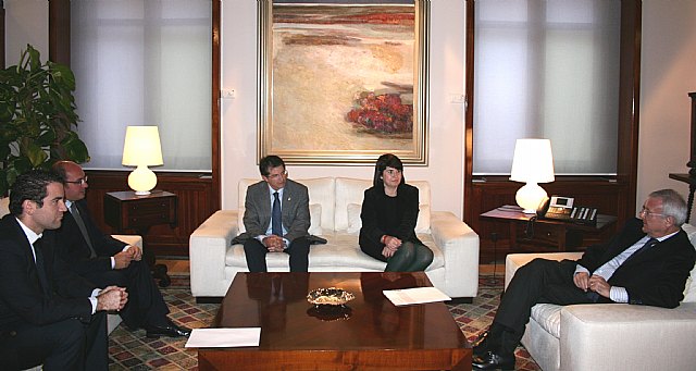 El presidente Valcárcel recibe a los alcaldes de Totana, Lorca y Puerto Lumbreras, Foto 1