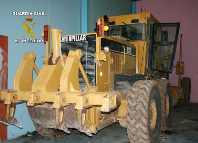 La Guardia Civil desmantela un nuevo grupo delictivo dedicado a la sustracción de maquinaria pesada - 5, Foto 5