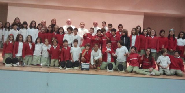 Alumnos del Miralmonte se acercan a la Esgrima a través del ADE - 1, Foto 1