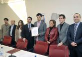 La Asociación de Alumnos de Letras gana el concurso para la creación de junior empresas
