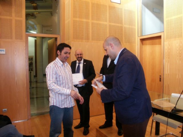 La ADLE da sus diplomas a los alumnos del Curso de Transporte Sanitario Urgente - 2, Foto 2