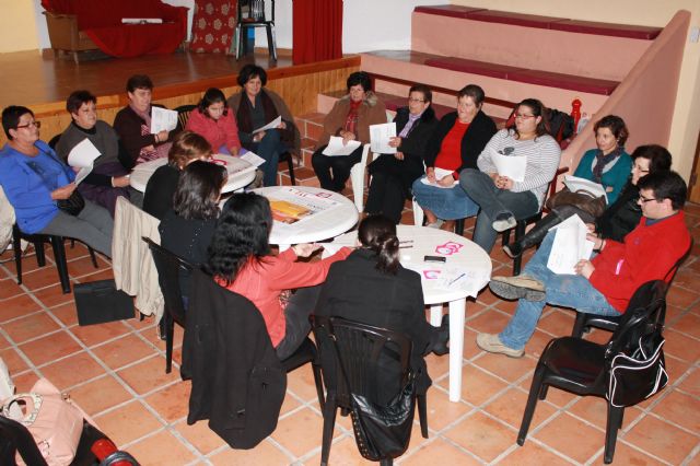 El CAVI de Mazarrón informa de sus servicios en las zonas rurales del municipio - 1, Foto 1