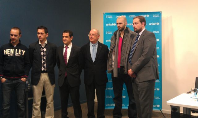 Real Murcia CF, UCAM Murcia CB y ElPozo Murcia FS se unen a la campaña ´Cumpledías´ de UNICEF España - 1, Foto 1