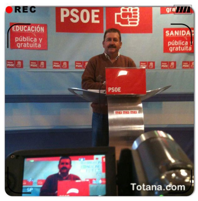 El secretario general de los socialistas presenta públicamente el ciclo de conferencias y debate Aporta - 1, Foto 1