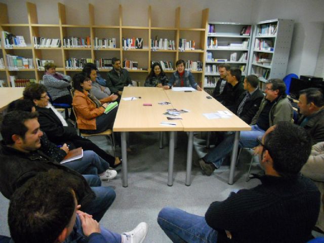 Autoridades municipales se reúnen con los vecinos de El Paretón-Cantareros para abordar necesidades y problemas de diferentes ámbitos de gestión - 1, Foto 1