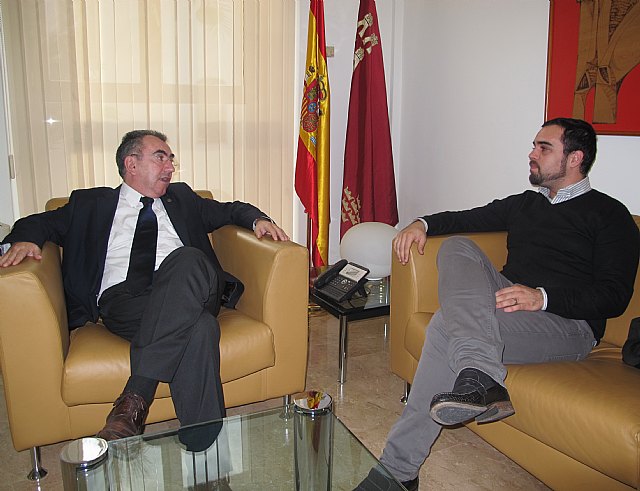 Manuel Campos recibe al presidente del Consejo de la Juventud de Cartagena - 1, Foto 1