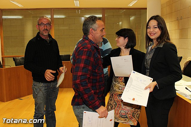 Se clausuran los programas de capacitacin y formacin en el sector de la agricultura, organizados por FECOAM y el Ayuntamiento - 13