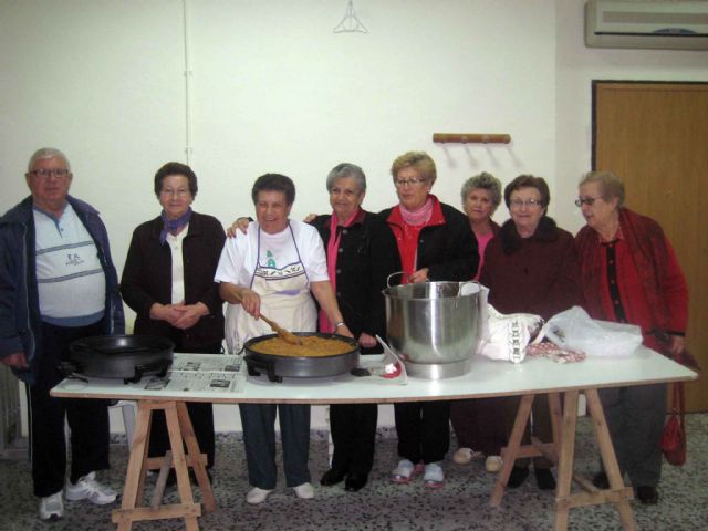 Los mayores conservan las tradiciones culinarias con un taller de membrillo - 2, Foto 2