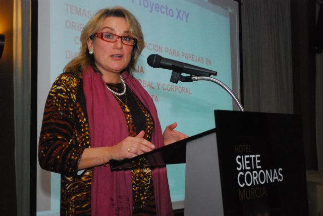 La catedrática María Trinidad Herrero recibe el Premio Mujer 2012 por su tarea investigadora - 2, Foto 2