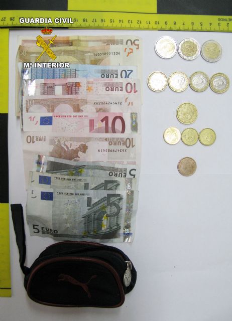 Sorprendido un individuo que traficaba con droga en zonas de ocio - 3, Foto 3