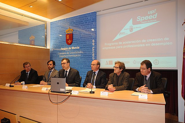 La Comunidad presenta un programa de aceleración de creación de empresas para profesionales desempleados - 1, Foto 1