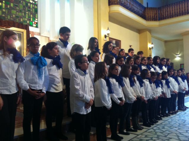 El Coro de Voces Blancas de San Javier se estrenó fuera con una visita a San Diego, en Cartagena - 1, Foto 1